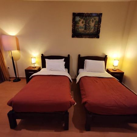 Dalia Budget Hotel スンギギ エクステリア 写真