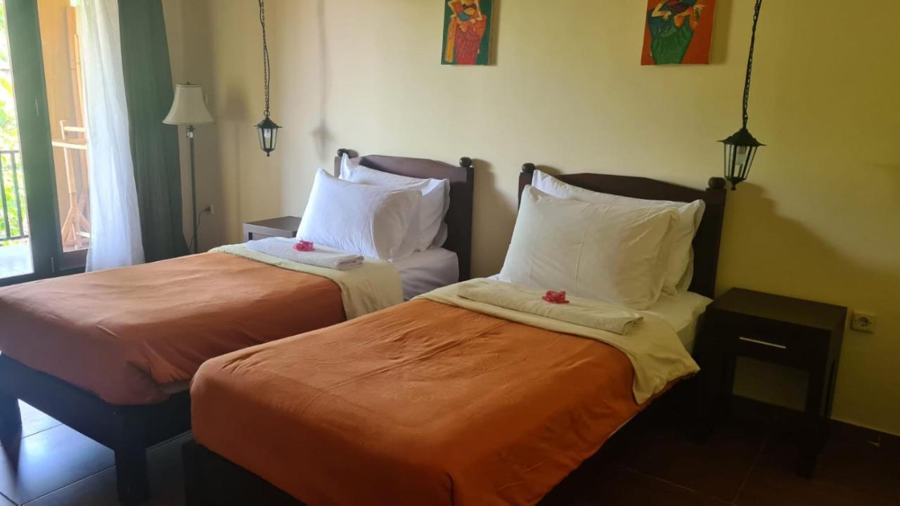 Dalia Budget Hotel スンギギ エクステリア 写真